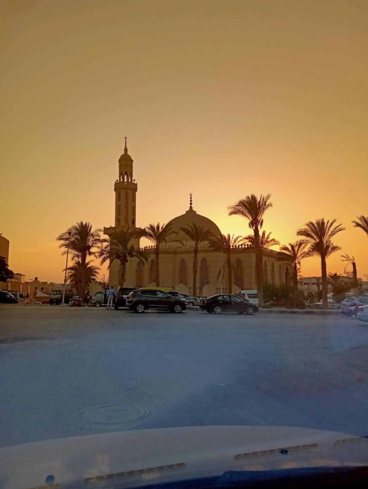 شقة في قلب القاهرة الجديدة تطل على شارع التسعين الشمالي Cairo Exterior foto